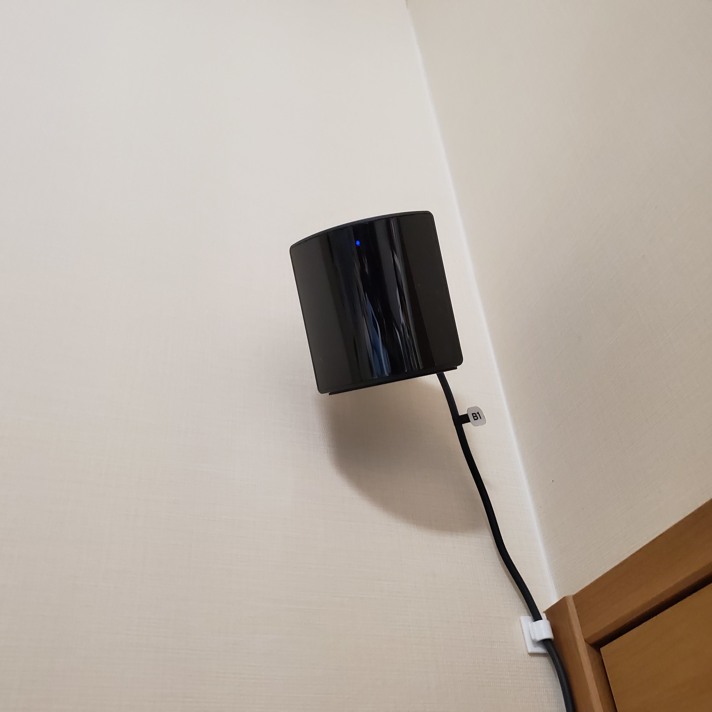 HTC VIVE ベースステーション1.0 2台-