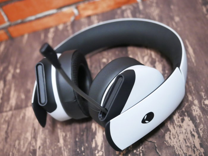 目を閉じても敵の位置がわかる 索敵型 ゲーミングヘッドセット Alienware Aw510h をレビュー クロレビ 目を閉じても敵の位置がわかる 索敵型 ゲーミングヘッドセット Alienware Aw510h をレビュー クロレビ