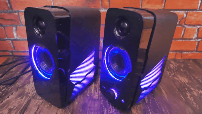 ド派手に光ってゲームを演出 ゲーミング専用スピーカー Jbl Quantum Duo をレビュー クロレビ
